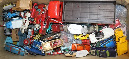 A Tri-ang tinplate flatbed truck and a quantity of unboxed diecast vehicles,